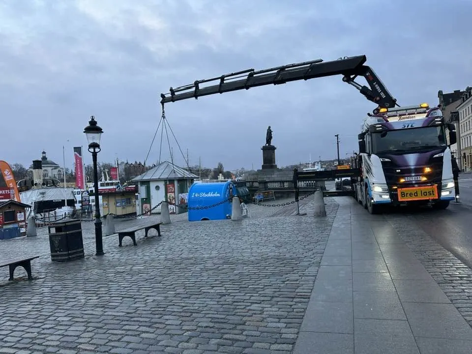 STC AB specialtransport på Stortorget i Stockholm